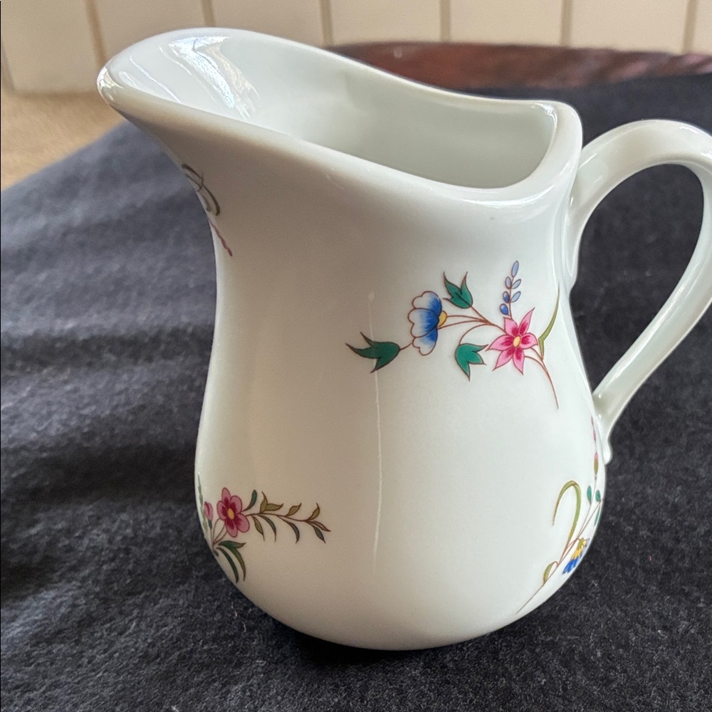 Charming Floral Ceramic creamer